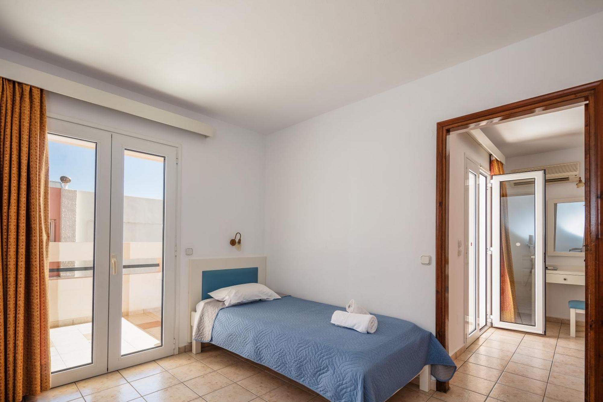 Koni Village Hotel Stalida Habitación foto